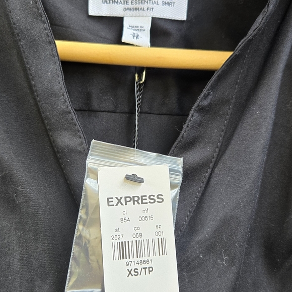 Express Ultimate Essentials Shirt - Picture 6 of 7